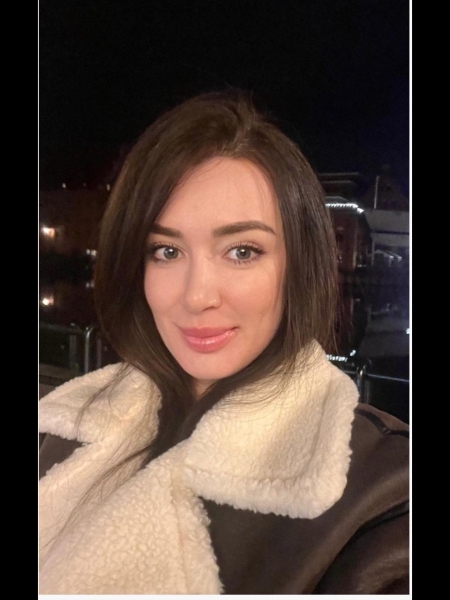 Yulia (Monthey) / Réf. 93101 / Adhérente Agence Amélie