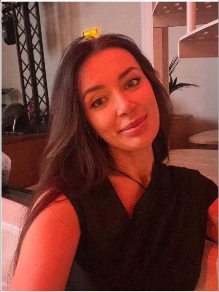Yulia (Monthey) / Réf. 93101 / Adhérente Agence Amélie