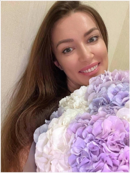 Yulia (Monthey) / Réf. 93101 / Adhérente Agence Amélie
