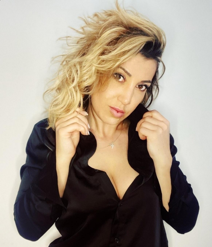 Photo de Maryna (Brest) / Réf. 93105 / Agence Amélie