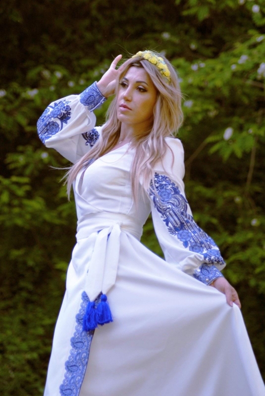 Photo de Maryna (Brest) / Réf. 93105 / Agence Amélie