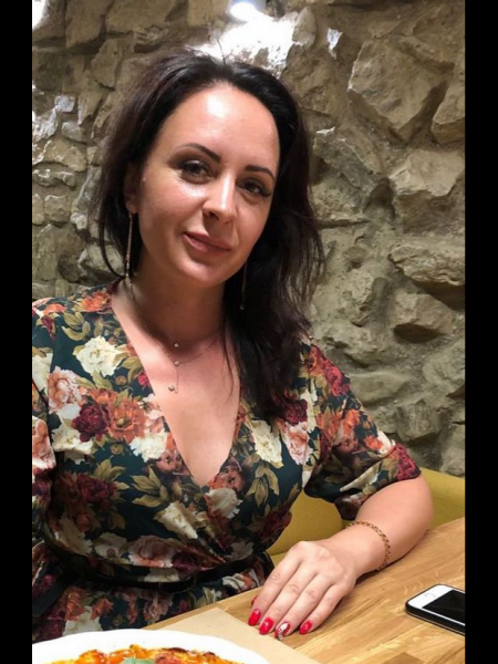 Yana (Brest) / Réf. 93107 / Adhérente Agence Amélie