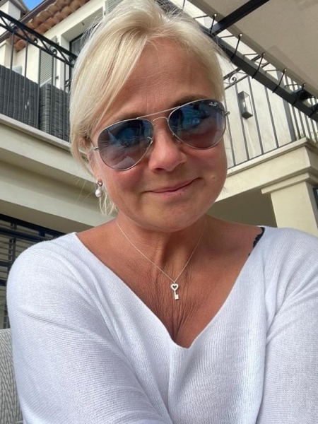 Tatiana (Cannes) / Réf. 93108 / Adhérente Agence Amélie