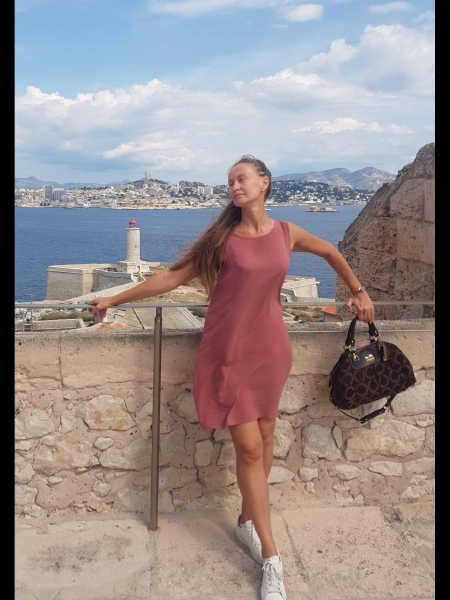 Larissa (Italie) / Réf. 93116 / Adhérente Agence Amélie