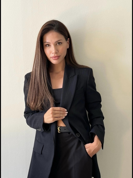 Maria (bientôt à Paris) / Réf. 93121 / Adhérente Agence Amélie