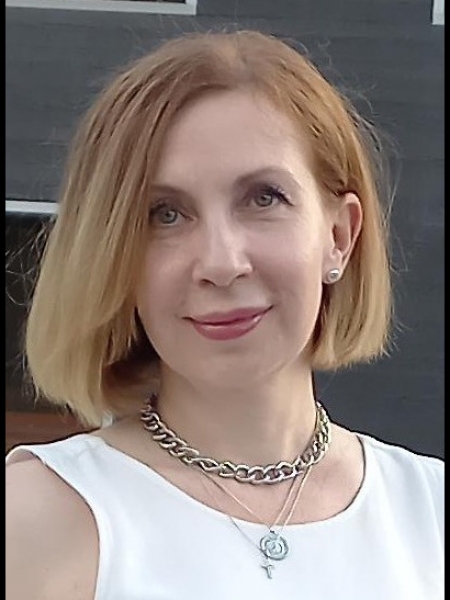 Natalia / Réf. 93134 / Adhérente Agence Amélie