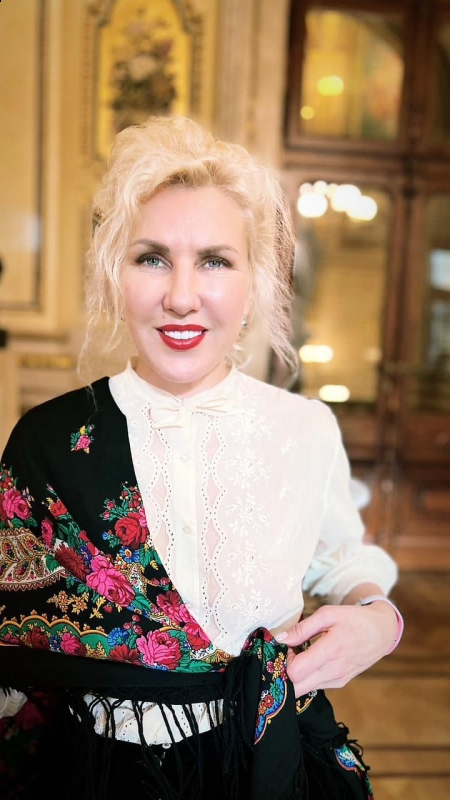 Photo de Svetlana / Réf. 93133 / Agence Amélie