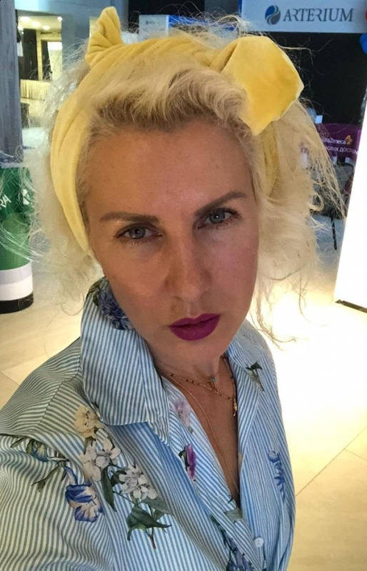 Photo de Svetlana / Réf. 93133 / Agence Amélie