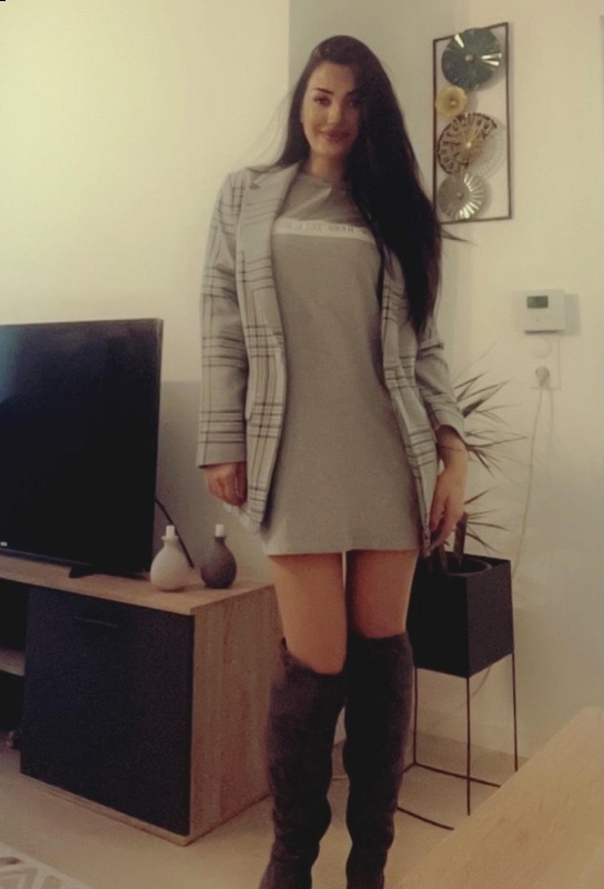 Photo de Liana (Paris) / Réf. 93138 / Agence Amélie
