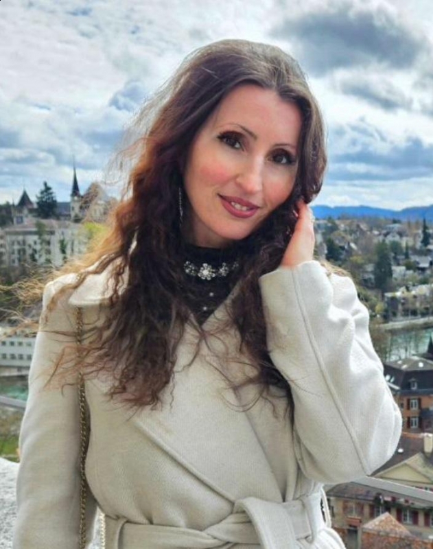 Photo de Natalya (Fribourg) / Réf. 93145 / Agence Amélie