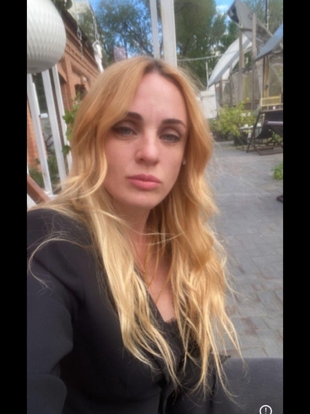 Anna ( maintenant à Avignon ) / Réf. 93154 / Adhérente Agence Amélie