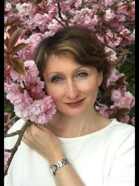 Iryna (Bruxelles) / Réf. 93161 / Adhérente Agence Amélie