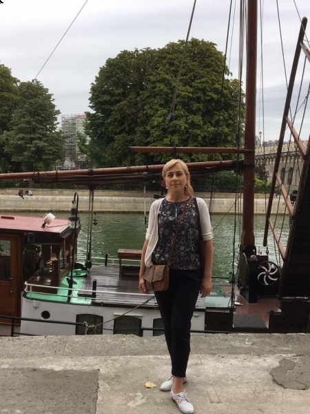 Svetlana (Paris) / Réf. 93206 / Adhérente Agence Amélie