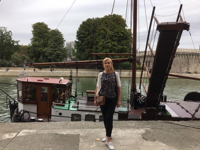 Photo de Svetlana (Paris) / Réf. 93206 / Agence Amélie