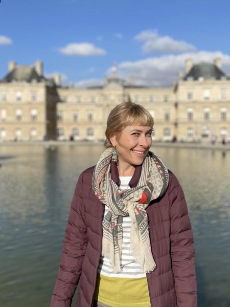 Svetlana (Paris) / Réf. 93206 / Adhérente Agence Amélie