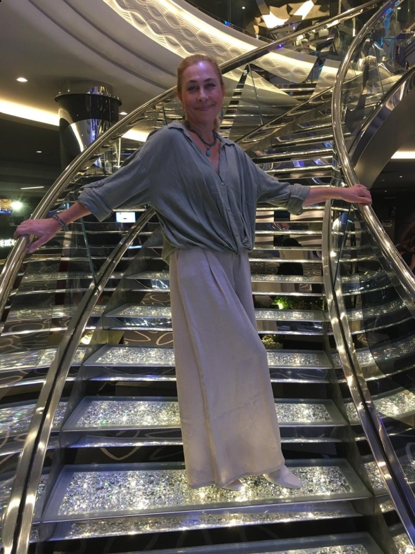 Photo de Svetlana (Paris) / Réf. 93206 / Agence Amélie