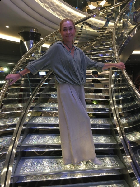 Svetlana (Paris) / Réf. 93206 / Adhérente Agence Amélie