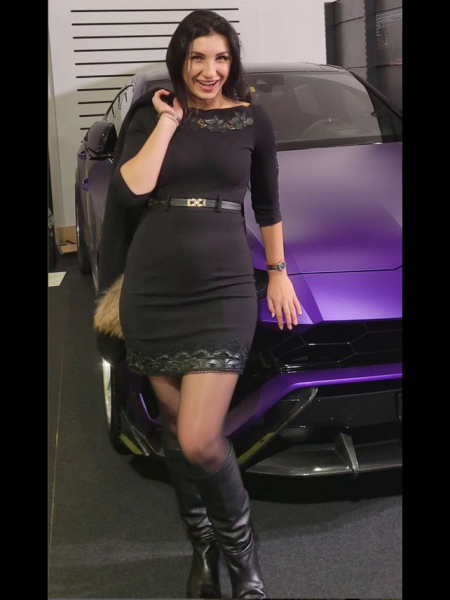 Anna (Suisse) / Réf. 93218 / Adhérente Agence Amélie