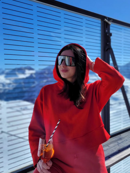 Anna (Suisse) / Réf. 93218 / Adhérente Agence Amélie