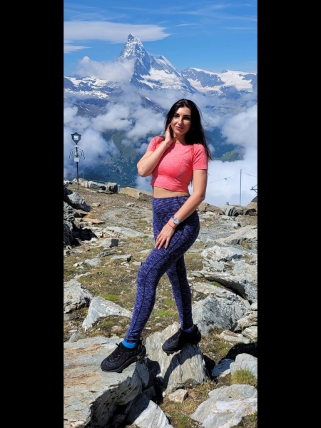 Anna (Suisse) / Réf. 93218 / Adhérente Agence Amélie