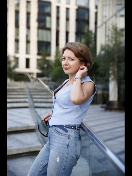 Oxana / Réf. 93228 / Adhérente Agence Amélie