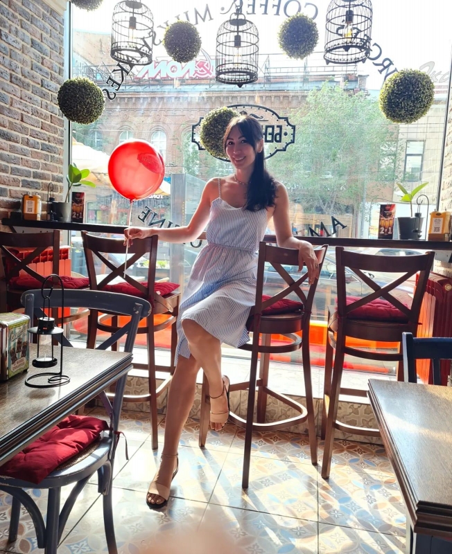 Photo de Oksana / Réf. 229 / Agence Amélie