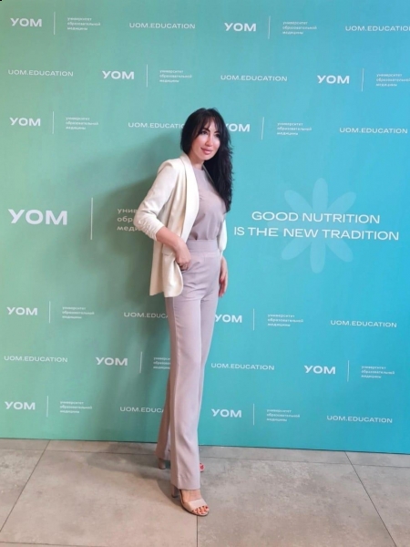 Oksana / Réf. 229 / Adhérente Agence Amélie