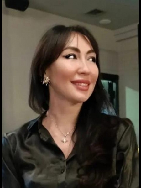 Oksana / Réf. 229 / Adhérente Agence Amélie