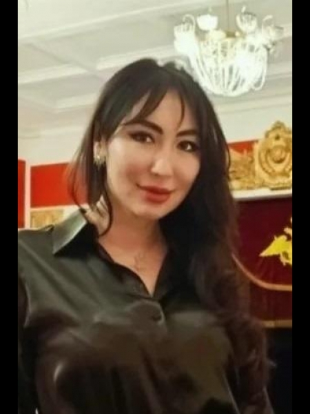 Oksana / Réf. 229 / Adhérente Agence Amélie