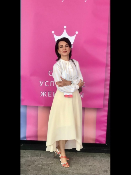 Inna / Réf. 93264 / Adhérente Agence Amélie