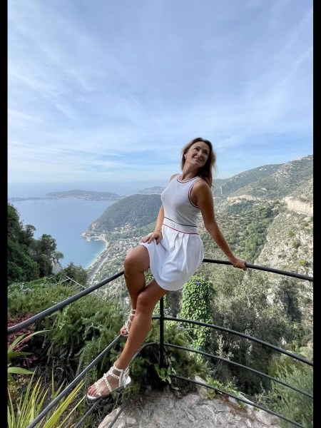 Iryna (Cannes) / Réf. 93280 / Adhérente Agence Amélie