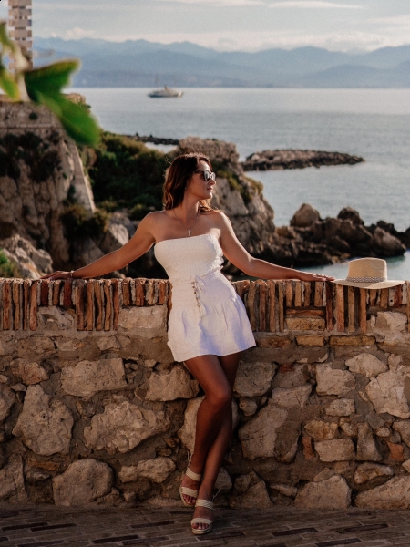Iryna (Cannes) / Réf. 93280 / Adhérente Agence Amélie