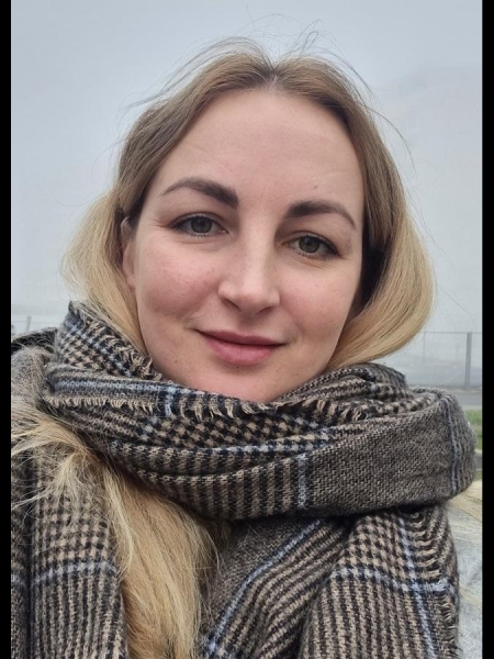 Halina (Clermont-Ferrand) / Réf. 93321 / Adhérente Agence Amélie