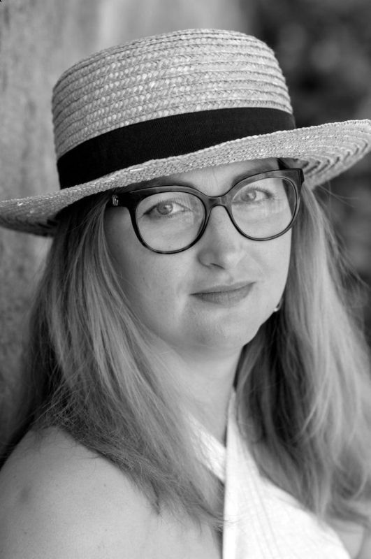 Photo de Halina (Clermont-Ferrand) / Réf. 93321 / Agence Amélie