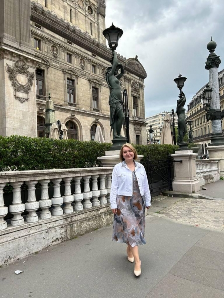 Natalia (Paris) / Réf. 93379 / Adhérente Agence Amélie