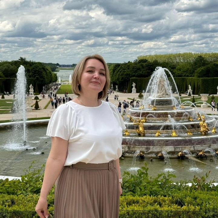 Photo de Natalia (Paris) / Réf. 93379 / Agence Amélie