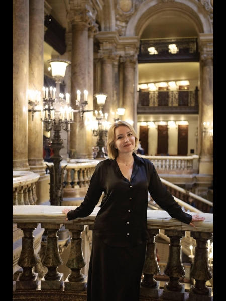 Natalia (Paris) / Réf. 93379 / Adhérente Agence Amélie