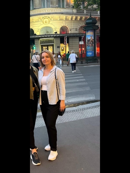 Natalia (Paris) / Réf. 93379 / Adhérente Agence Amélie