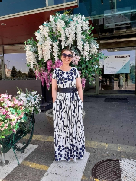 Antonina (Vilnius) / Réf. 93394 / Adhérente Agence Amélie