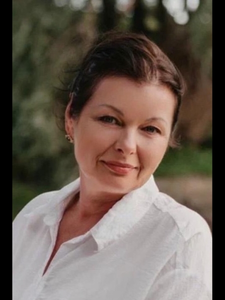 Antonina (Vilnius) / Réf. 93394 / Adhérente Agence Amélie