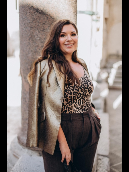 Julia (Portugal) / Réf. 93422 / Adhérente Agence Amélie