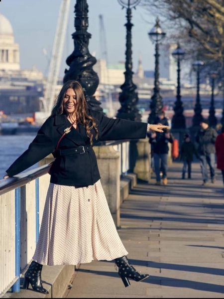 Julia (Portugal) / Réf. 93422 / Adhérente Agence Amélie