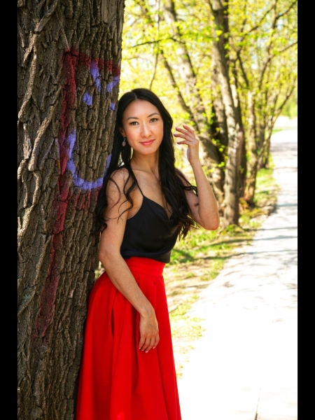 Aigul (Allemagne) / Réf. 93433 / Adhérente Agence Amélie