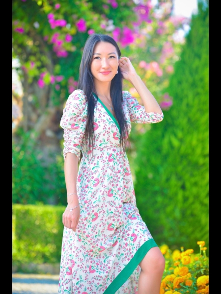 Aigul (Allemagne) / Réf. 93433 / Adhérente Agence Amélie