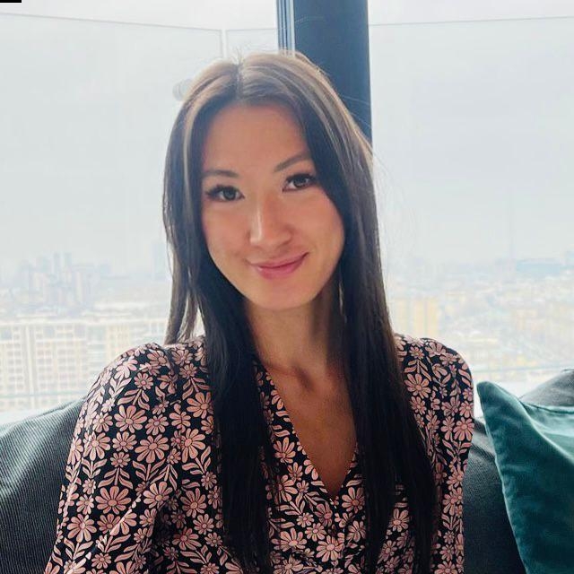 Photo de Aigul (Allemagne) / Réf. 93433 / Agence Amélie