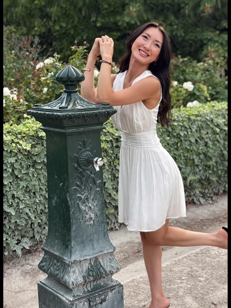 Aigul (Allemagne) / Réf. 93433 / Adhérente Agence Amélie