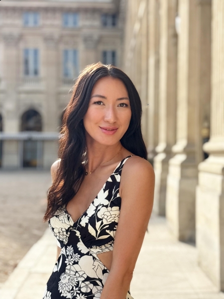 Aigul (Allemagne) / Réf. 93433 / Adhérente Agence Amélie