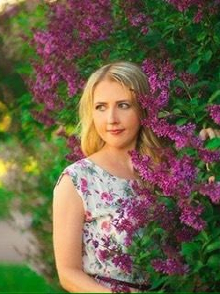 Anna / Réf. 93576 / Adhérente Agence Amélie