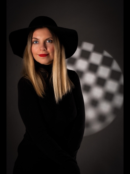 Natalia (Paris) / Réf. 93625 / Adhérente Agence Amélie