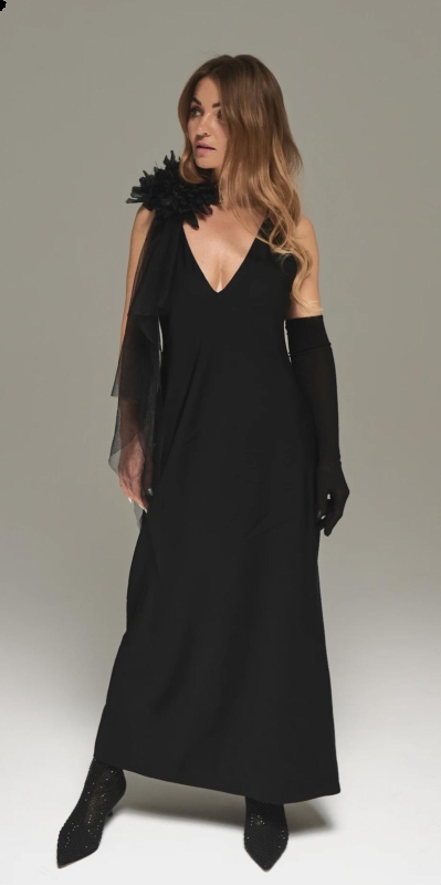 Photo de Maria (maintenant  à Nice) / Réf. 93638 / Agence Amélie